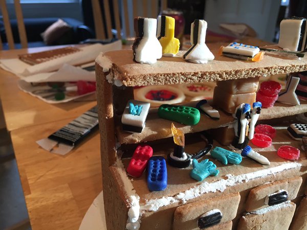 Gingerbread lab bench